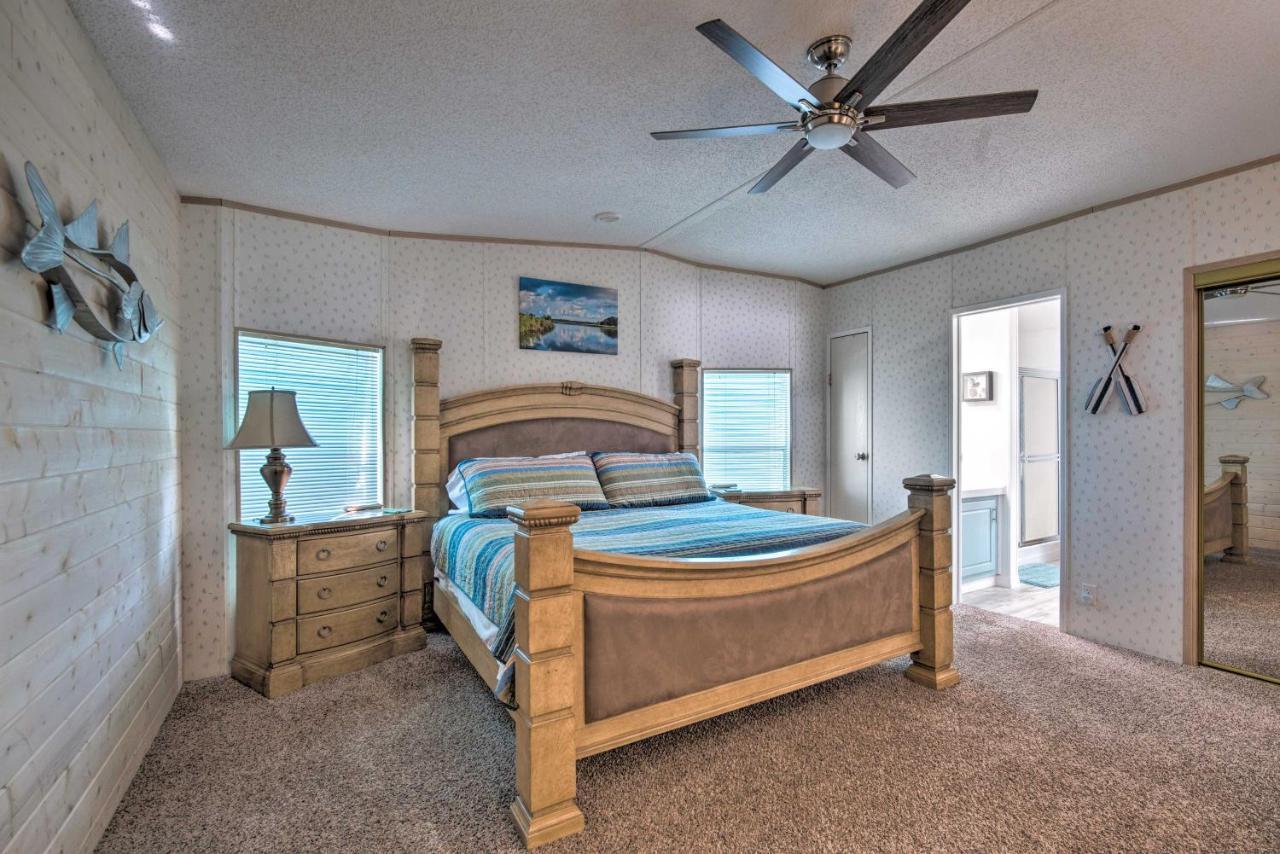 Retreat On The River With Boat Dock, Porch, And Grill! Homosassa Buitenkant foto