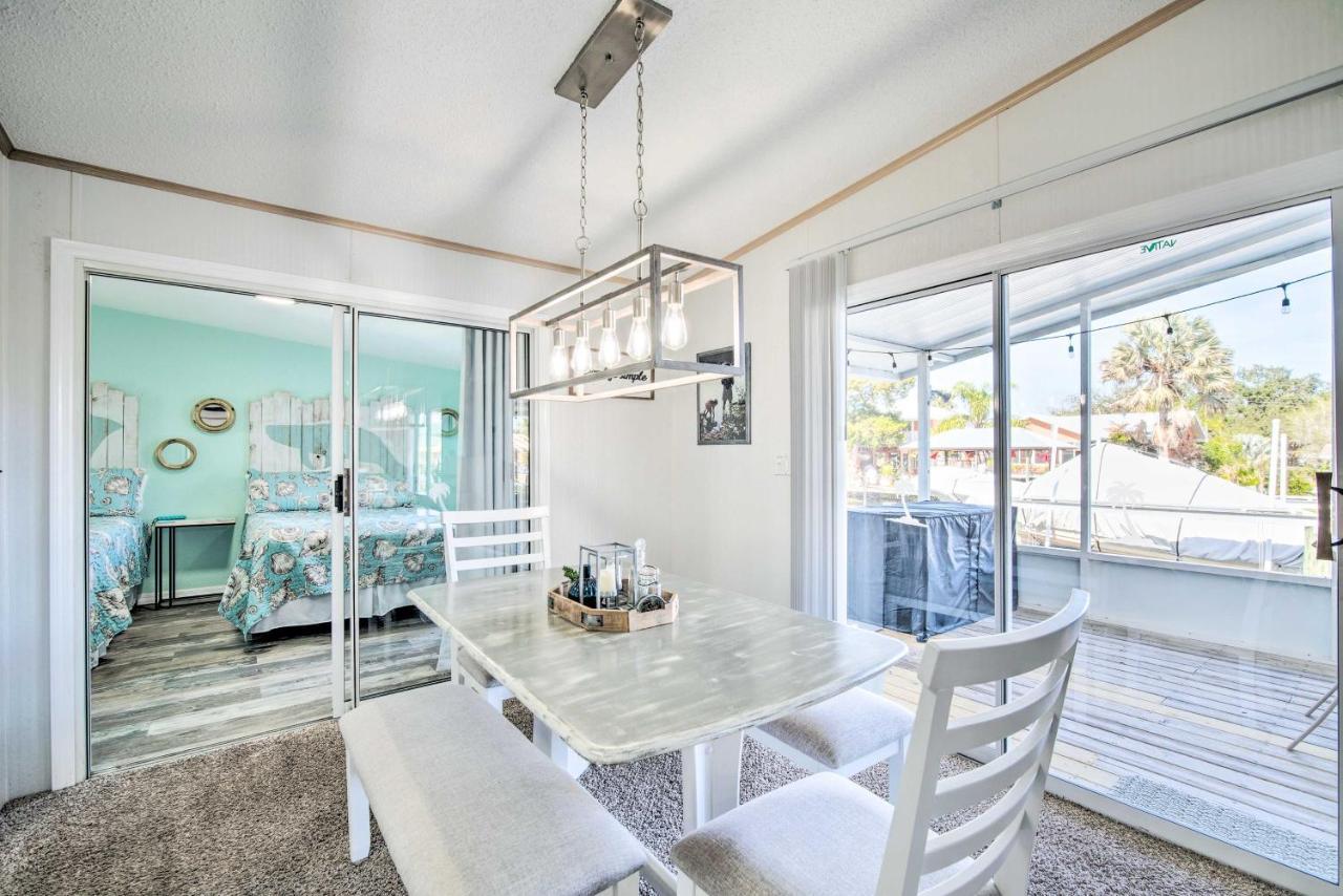 Retreat On The River With Boat Dock, Porch, And Grill! Homosassa Buitenkant foto