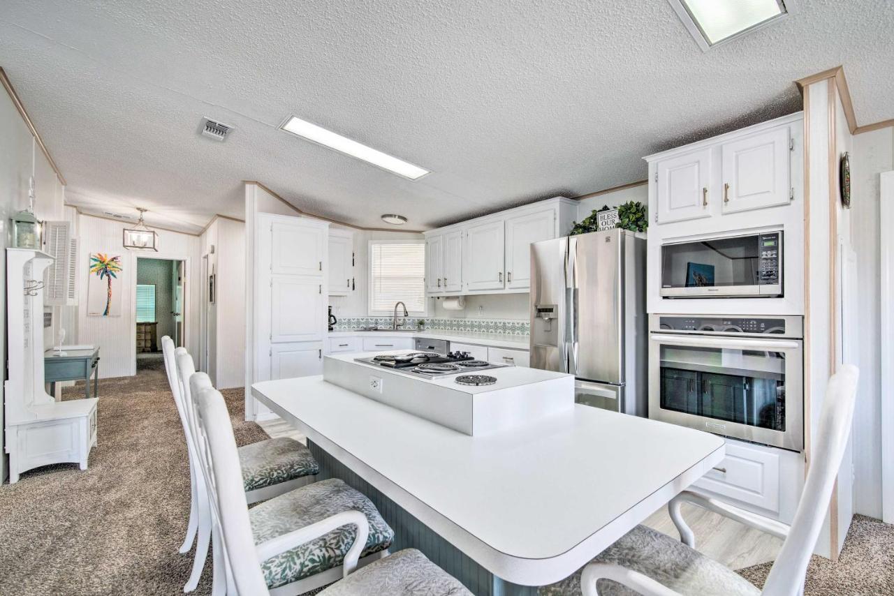 Retreat On The River With Boat Dock, Porch, And Grill! Homosassa Buitenkant foto